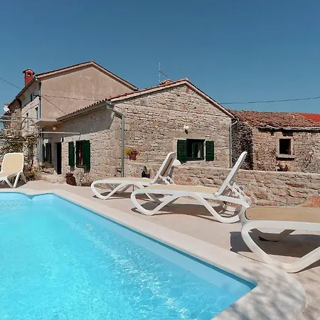 House 1829 Rakalj